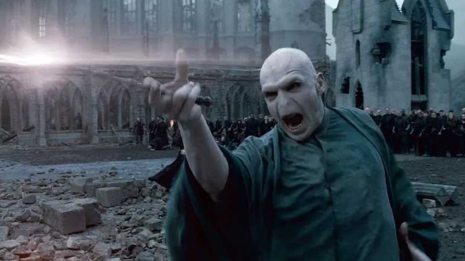 HARRY POTTER And JAMES BOND Star Ralph Fiennes Defends Author J.K. Rowling From "Disgusting" Verbal Abuse