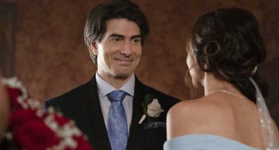 LEGENDS OF TOMORROW: Ray & Nora Get Hitched In New Photos For Season 5, Episode 6: "Mr. Parker's Cul-De-Sac"