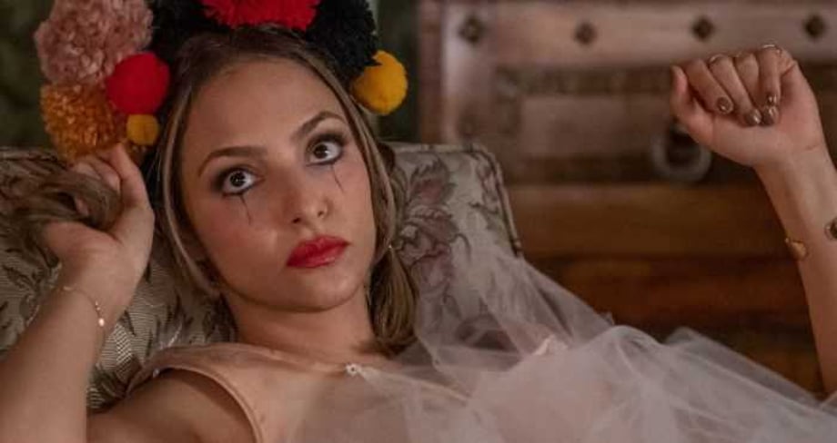 LEGENDS OF TOMORROW: There's A Crime Spree In New Stills From The Season 7 Premiere; "The Bullet Blondes"