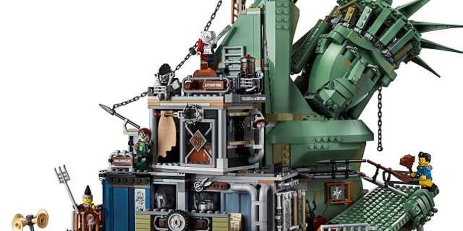 LEGO Unveils Massive "Welcome To Apocalypseburg!" Set From THE LEGO MOVIE 2