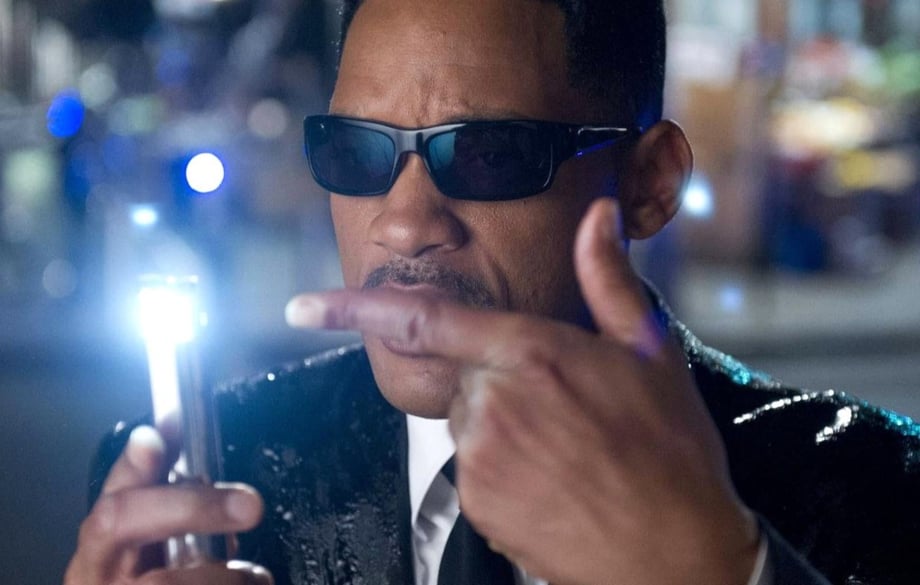 MEN IN BLACK Sequel Officially Moving Forward At Sony; Will Smith Eyed To Return As Agent Jay