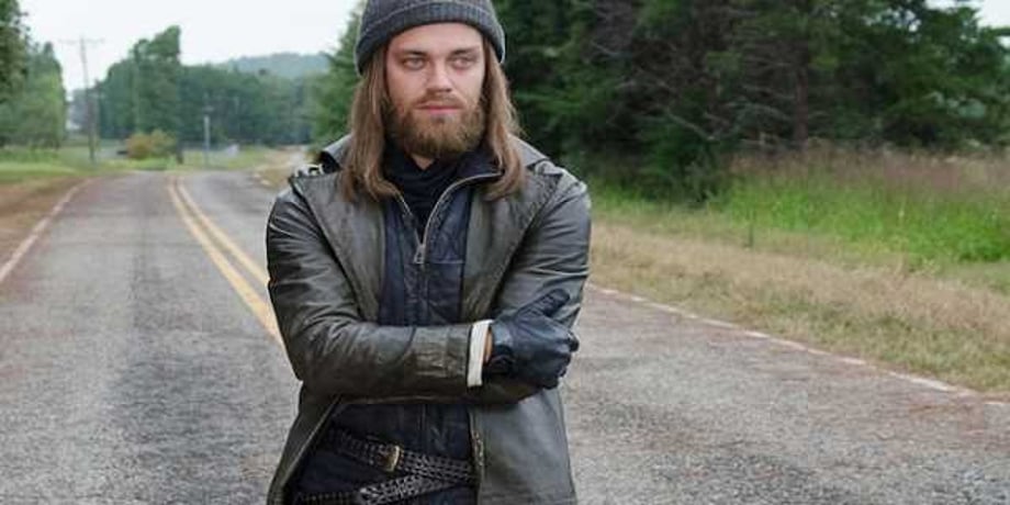 Robert Kirkman And Tom Payne Reflect On The Unexpected Character Death In THE WALKING DEAD