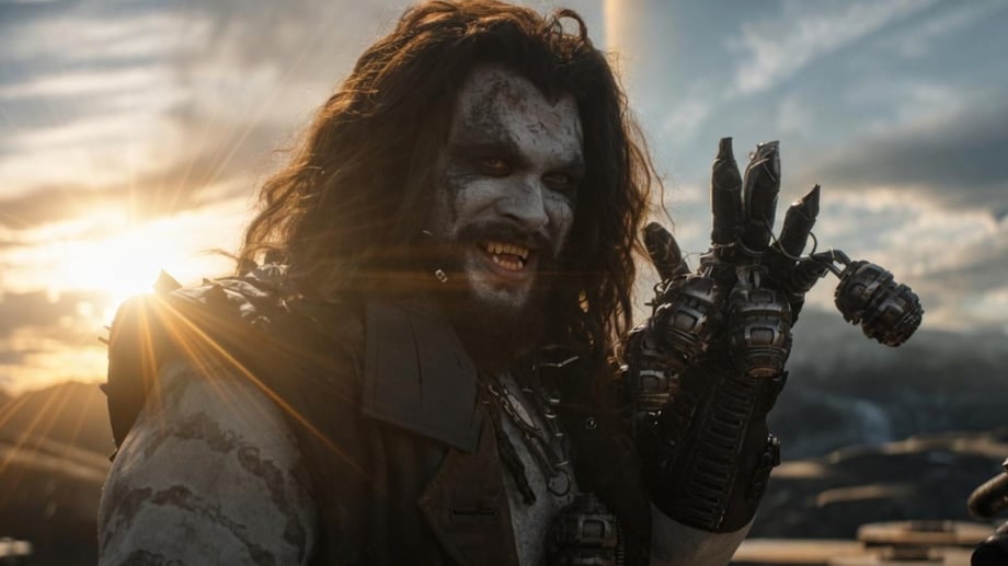 Supergirl TV Spot Recreates A Scene From Superman And Features Even More Lobo Action