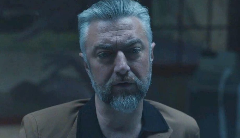 SUPERMAN: Sean Gunn Shares A New Behind-The-Scenes Look At His Take On Maxwell Lord