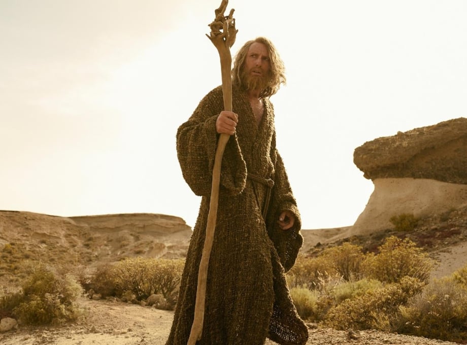 The Lord Of The Rings: The Rings Of Power Season 3 SDCC Banners Reveal Gandalf The Grey's New Look