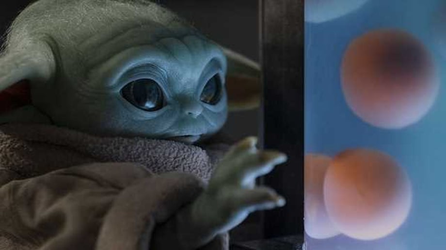 THE MANDALORIAN: "The Passenger" Stills Allow You To Relive The Child's Obsession With Those Eggs