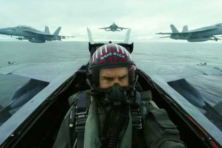 Tom Cruise Hypes TOP GUN: MAVERICK Death-Defying Aerial Sequences, Says "No One's Ever Done This Before"