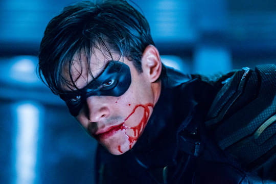 TITANS: Robin Gets His Ass Kicked In New Photos From ...