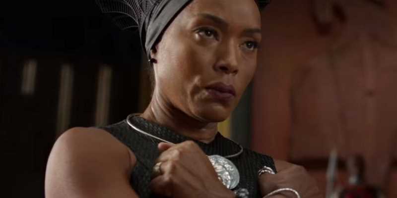 Black Panther Star Angela Bassett On Marvels Decision Not To Recast Tchalla Chadwick Is