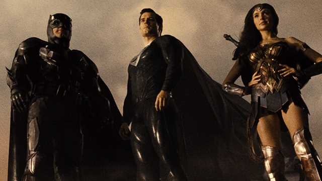 JUSTICE LEAGUE Director Zack Snyder Reflects On Original DCEU Plans ...