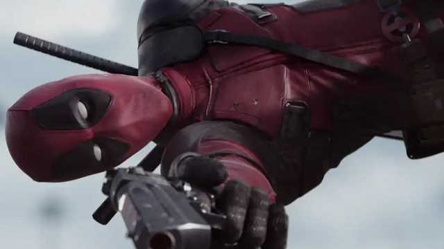 DEADPOOL Star Ryan Reynolds Couldn't Be Any More Suspicious While ...