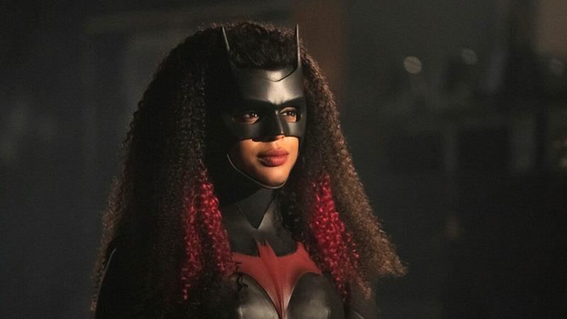 BATWOMAN Star Javicia Leslie Believes The Show Did For TV What BLACK PANTHER Did For Movies - Vimarsana News