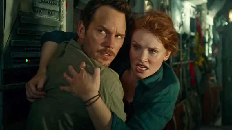 JURASSIC WORLD Star Bryce Dallas Howard Reveals Chris Pratt's Role In Ensuring She Received Equal Pay - Vimarsana News