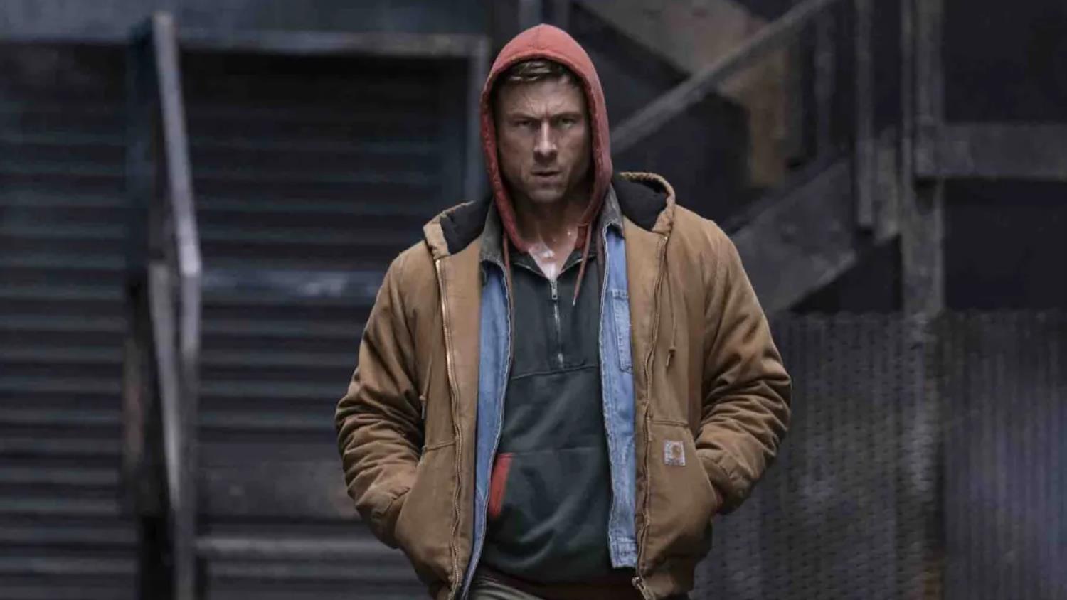 Glen Powell rumores sobre o filme Gaston da Disney, enquanto o Príncipe Encantado de Chris Hemsworth bate na parede