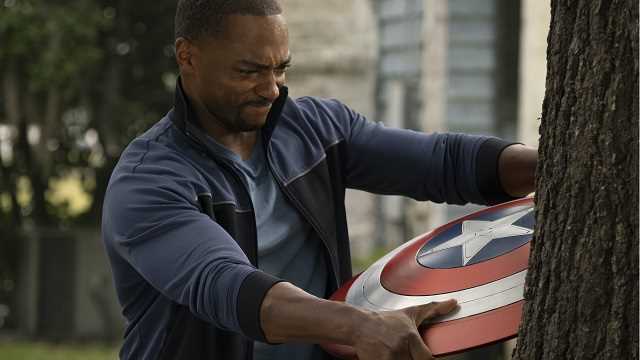 www.comicbookmovie.com