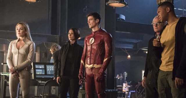 THE FLASH Season 4, Episode 8 CRISIS ON EARTH-X Part 3 Promo Released
